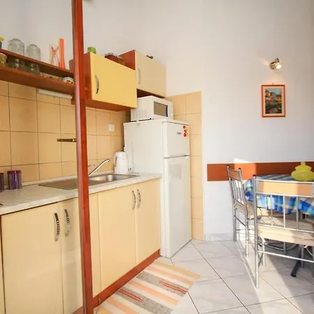 Klementina Apartment *